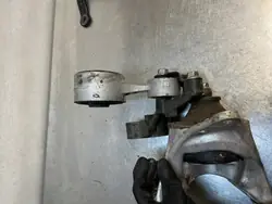 Moottorin Kiinnike OEM LAPA Honda CR-V IV 4