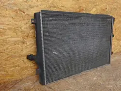 Radiateur d'eau AUDI A3 8P GOLF V LEON II 2.0 TDI 1K0121251N