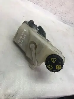 Cilindro de freno Volvo OE usado OEM 31362931