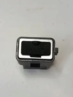 Prise USB Volvo V40 OEM 31306768 - Occasion