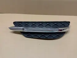 Mercedes C-luokka W204 oikea halogen LED DRL jäähdytinverkko