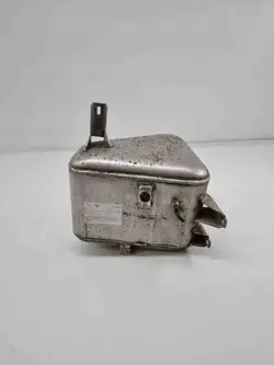 Lufttank OEM M8E25B709AC för Land Rover 3.0L Diesel