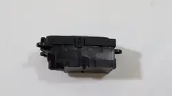 Botón de cierre Tesla Model X OEM 1038107-02-C