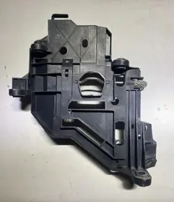 Scheinwerferhalterung rechts Porsche Cayenne 955 OEM 7L5941045