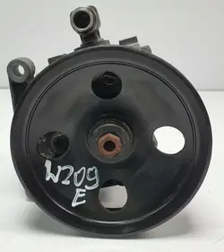Mercedes ohjauspumppu OEM A0024669701