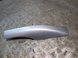 Capa de Claxon Traseira Esquerda TOYOTA AVENSIS (_T25_)