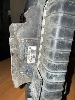 KOMPLET CHŁODNIC CHODNICA WENTYLATOR Mercedes Vaneo