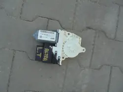 Vasen takaluukun moottori SEAT ALTEA