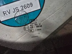 Pare-brise avant Audi Q3 UP371 - Pièce OEM d'occasion