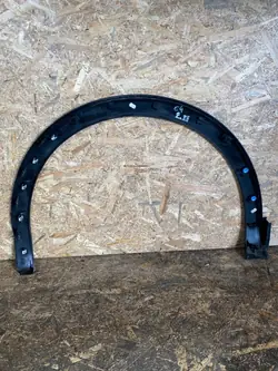Citroen C4 III Oikea etumudanlevy OEM 9832958980