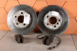 BMW i3 voorremmen schijven & blokken set OEM 6866293