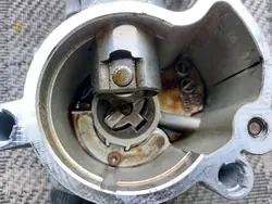 Pompe à carburant Volvo 31437903