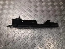 Detalle de acabado Ford OE LB5B-S02079-AC Explorer 2020