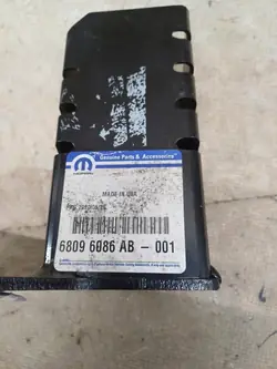 Jeep Cherokee 13-18 Amortecedor de Impacto Direito Montagem Frontal