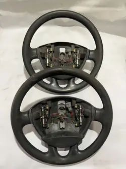 Gebruikt Renault OE stuurwiel 8200009409