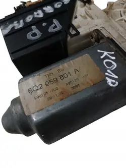 Moteur de fenêtre avant droit SEAT CORDOBA 6Q2959801A