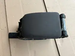 Reposabrazos VW Golf V OEM 1K0864207C 2004-2009