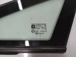 Opel Corsa D linkes vorderes kleines Dreieckglas OEM