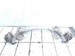 Toyota Avensis Verso bakre balk OEM ARA312151