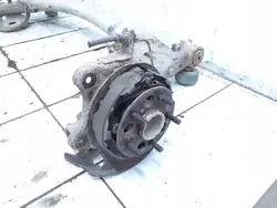 Poutre arrière Toyota Avensis Verso OEM ARA312151