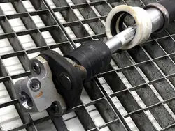 Eje de columna de dirección OEM 6864137 BMW F16 3.0
