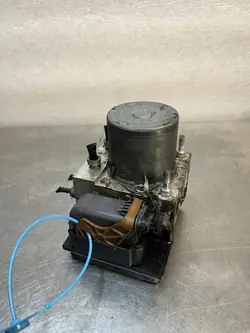 ABS-bromspump OEM 9674677580 0265951738 för Peugeot