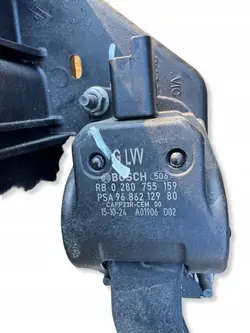 Gas Brom Kopplingspedal OEM 9808827280 Peugeot 508