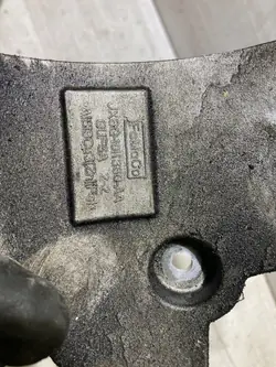 Suporte de fixação Ford Focus 2020 OEM JX6Q10K380AA