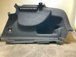 Höger bagageutrymmesklädsel OEM A1776904803 Mercedes-Benz