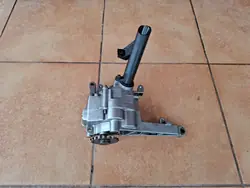 Bomba de óleo Mercedes usada OEM A6421810047 ML W164