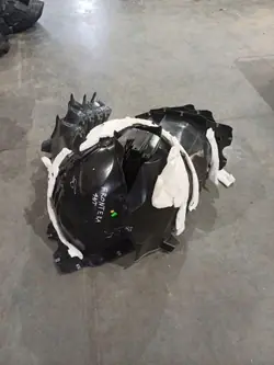 OEM 9852312180 9847641480 Vorderer Rechter Radkasten