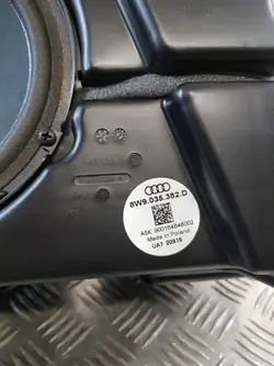 OEM 8W9035382D Subwoofer för Audi A4 B9 Avant