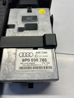 OEM 8P0035785 CD/DVD-vaihtaja Audi TT Mk2 2014