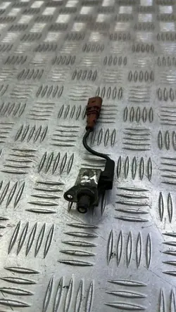 Capteur d'arbre à cames OEM 04L907284 Skoda Superb III