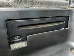 DVD-vaihtaja Chrysler Pacifica OEM YZ-1516-818