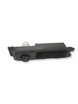 Tupakansytytinpistorasia OEM 8P0863284 - Harmaa