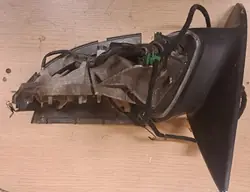 Espejo lateral izquierdo VW Touareg - Volkswagen OE usado