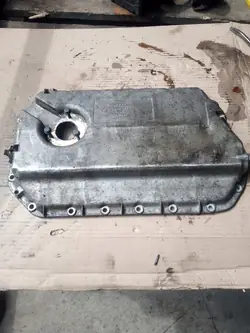 Oljetunna Audi Skoda VW 078103604AA