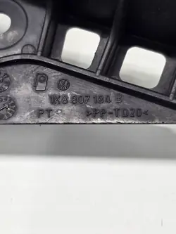 VW Scirocco Frontstoßstangenhalterung Rechts 1K8807184B