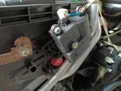 Motor Controle Aquecimento Nissan OEM CPN1728 - Usado