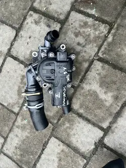 Carcasa de termostato Tucson IV Sportage V 1.6 T-GDI Híbrido