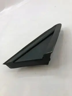 Renault stänkskärmsskydd OEM 638748825R - Begagnad