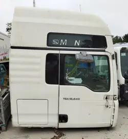 Panneau latéral droit cabine MAN OE pour TGA TGX TGS
