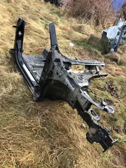 Cupra Formentor Vänster framsida kvartsunderrede OEM S7H