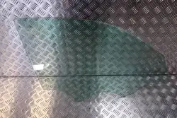 Audi A1 82A Oikea OviLasi OEM 82G845202