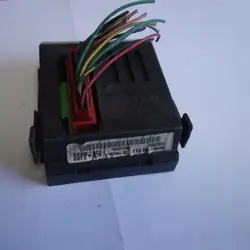 Renault Scenic calculateur OEM p8200143839 2001 1.9L