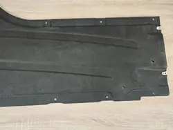 OEM 8738039 vänster underkroppsskydd för BMW G26
