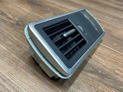 Grelha ventilação esquerda OEM DPLA-630E71-DB Range Rover