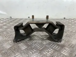 Subaru Forester vaihteiston tyyny OEM FBZ20763