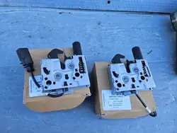 Cerradura capó Audi OEM 8W0823509D - Usado